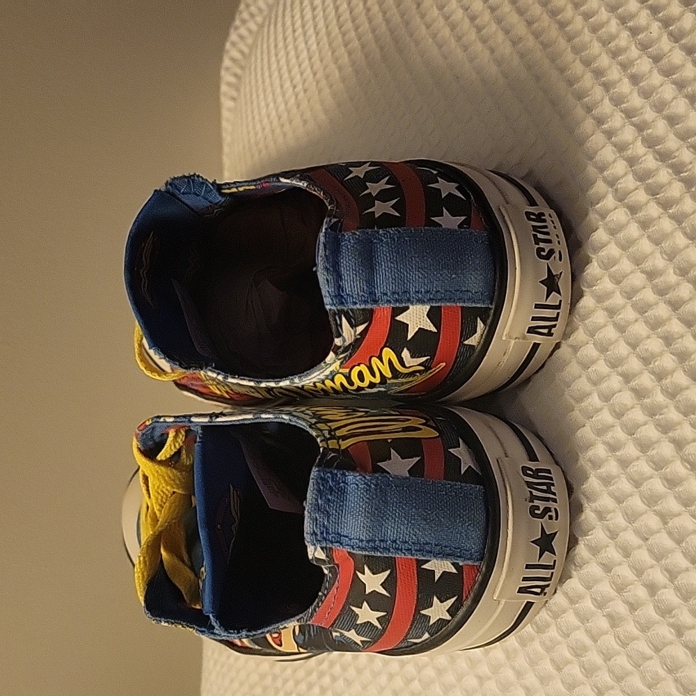 Woman Wonder Woman Converse View 3